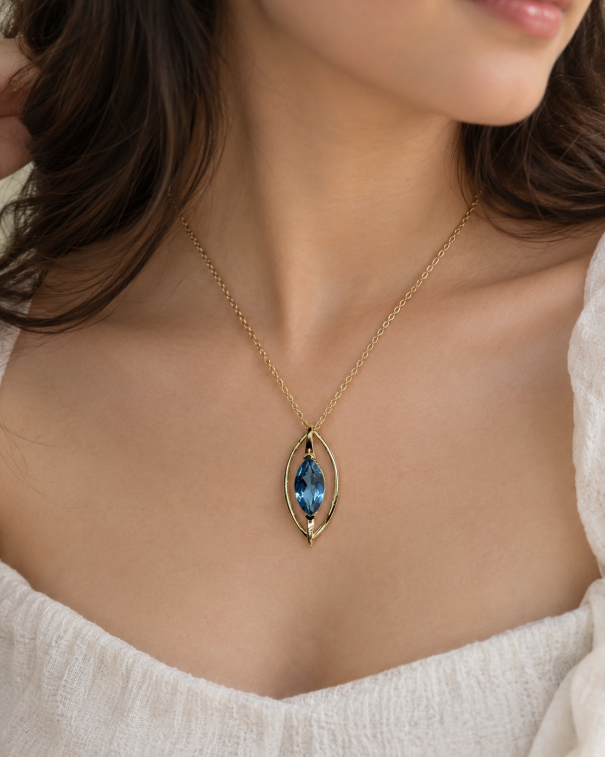 Visionary Pendant – London Blue Topaz